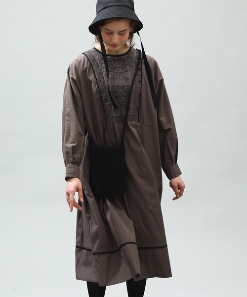 Kelen(ケレン)の「「KELEN / ケレン」YERY / EMBROIDERY DESIGN DRESS(ワンピース・レディース・チャコールグレー/ブラック/ライトグリーン・S/M)」の21枚目の写真