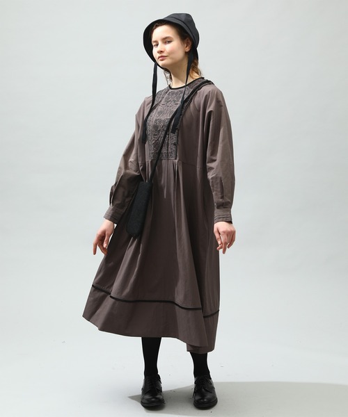 Kelen(ケレン)の「「KELEN / ケレン」YERY / EMBROIDERY DESIGN DRESS(ワンピース・レディース・チャコールグレー/ブラック/ライトグリーン・S/M)」の13枚目の写真