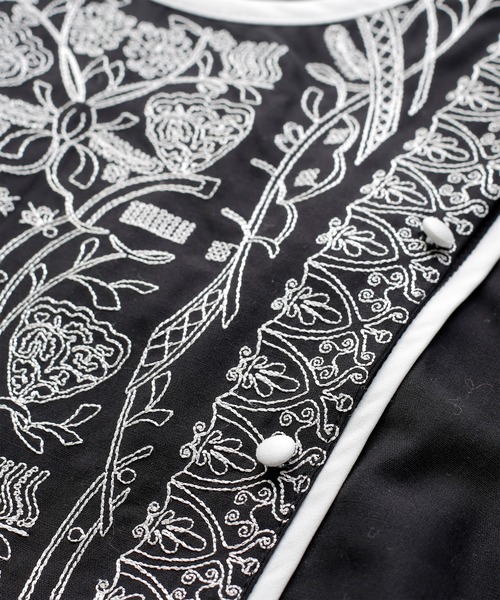 Kelen(ケレン)の「「KELEN / ケレン」YERY / EMBROIDERY DESIGN DRESS(ワンピース・レディース・チャコールグレー/ブラック/ライトグリーン・S/M)」の7枚目の写真