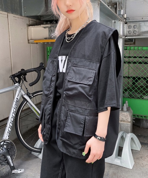 Figments（フィグメンツ）の「フィールドベスト（ベスト・レディース・ホワイト/ブラック・FREE）」の2枚目の写真