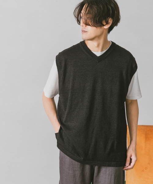 URBAN RESEARCH DOORS(アーバンリサーチドアーズ)の「インディゴライクVネックベスト(ベスト・メンズ・ブラック/グレー/インディゴブルー/ブルー・MEDIUM/LARGE)」の2枚目の写真