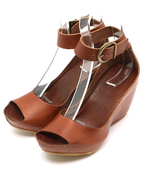 ROSE BUD（ローズバッド）の「(ROSE BUD)553-3347 LEATHER SANDAL（サンダル・レディース・ブラック/ブラウン/ベージュ系その他・39/35/37/36/38）」の2枚目の写真