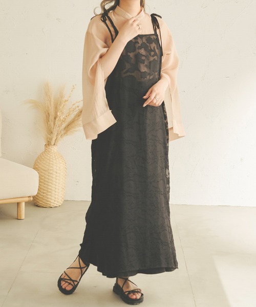 Ambre Neige(アンブルネージュ)の「オパールシアーキャミワンピース/【WEB/EC限定商品】(ワンピース・レディース・ブラック/ライトピンク/ライトベージュ・FREE)」の4枚目の写真