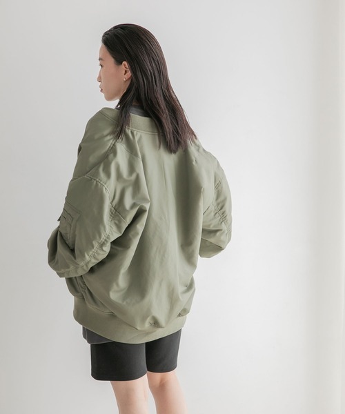 LOWRYS FARM（ローリーズファーム）の「ボリュームＭＡ－１　342767（MA-1・レディース・ブラック/ベージュ/カーキ・FREE）」の20枚目の写真