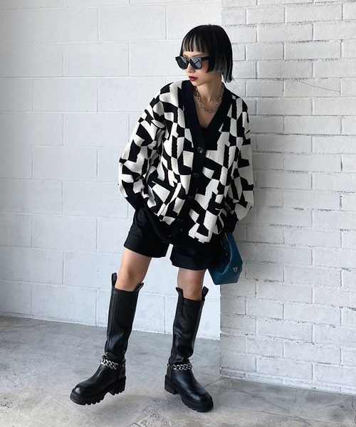 PAGEBOY（ページボーイ）の「チェーンロングブーツ（ブーツ・レディース・ブラック/オフホワイト・M/L）」の6枚目の写真