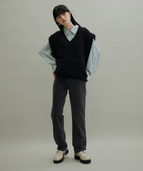 ADAM ET ROPE'（アダムエロペ）の「【WEB限定(一部店舗展開あり)】ワイドスリーブ刺繍シャツ（シャツ/ブラウス・レディース・ブルー系その他4/グリーン系その他/ダークラベンダー・FREE）」の5枚目の写真