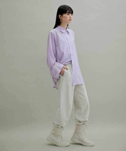 ADAM ET ROPE'（アダムエロペ）の「【WEB限定(一部店舗展開あり)】ワイドスリーブ刺繍シャツ（シャツ/ブラウス・レディース・ブルー系その他4/グリーン系その他/ダークラベンダー・FREE）」の12枚目の写真