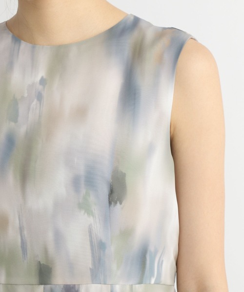 Andemiu(アンデミュウ)の「アブストラクトガラワンピース125645(ワンピース・レディース・グレー/ピンク・FREE)」の4枚目の写真