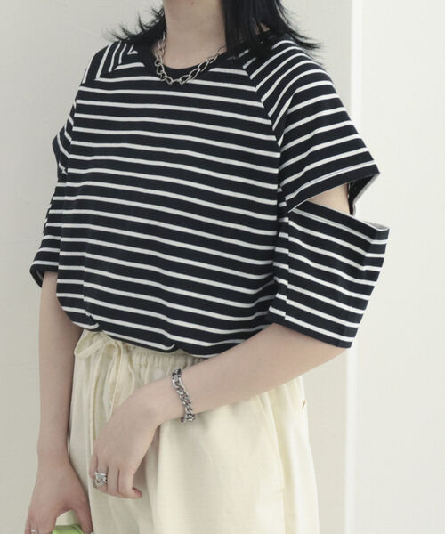 fredy emue(フレディエミュ)の「カットアウトボーダーTシャツ(Tシャツ/カットソー・レディース・ホワイト系その他/ブラック系その他/グリーン系その他・38)」の5枚目の写真