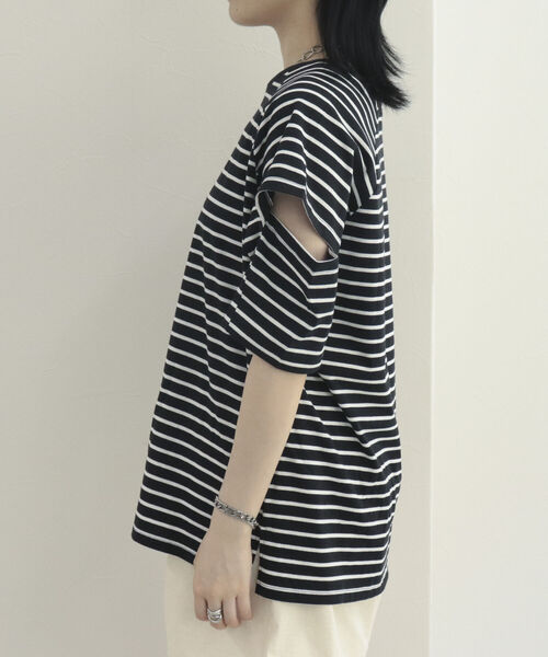 fredy emue(フレディエミュ)の「カットアウトボーダーTシャツ(Tシャツ/カットソー・レディース・ホワイト系その他/ブラック系その他/グリーン系その他・38)」の17枚目の写真