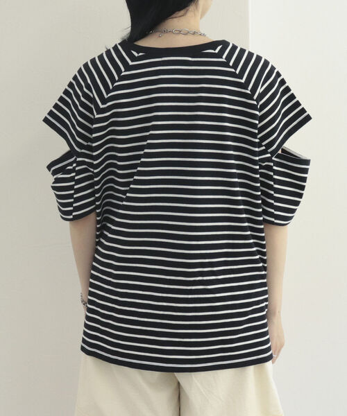 fredy emue(フレディエミュ)の「カットアウトボーダーTシャツ(Tシャツ/カットソー・レディース・ホワイト系その他/ブラック系その他/グリーン系その他・38)」の11枚目の写真