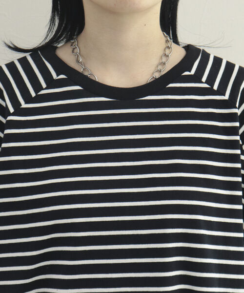 fredy emue(フレディエミュ)の「カットアウトボーダーTシャツ(Tシャツ/カットソー・レディース・ホワイト系その他/ブラック系その他/グリーン系その他・38)」の8枚目の写真