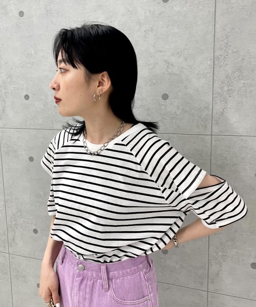 fredy emue(フレディエミュ)の「カットアウトボーダーTシャツ(Tシャツ/カットソー・レディース・ホワイト系その他/ブラック系その他/グリーン系その他・38)」の1枚目の写真