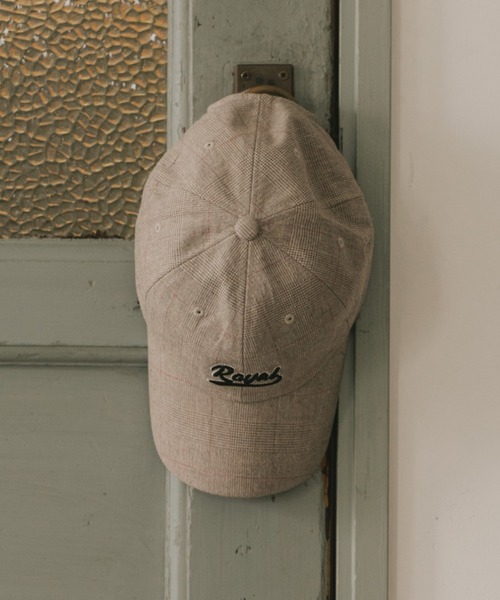 Cheek(チーク)の「ロゴキャップ(キャップ・レディース・ベージュ/レッド/グリーン/チャコールグレー・FREE)」の3枚目の写真