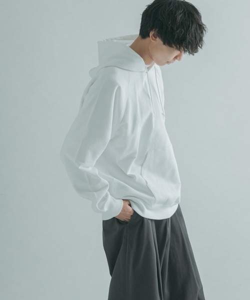 FORK&SPOON（フォークアンドスプーン）の「FORK&SPOON　OE裏毛スウェットフーディー（パーカー・メンズ・ホワイト/ネイビー/オレンジ・4/5）」の18枚目の写真