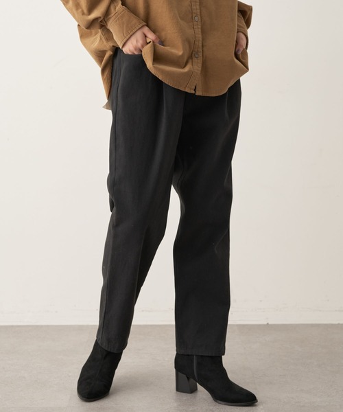 CRAFT STANDARD BOUTIQUE（クラフトスタンダードブティック）の「ツイルタックパンツ　＊（スラックス・レディース・バーガンディー/グリーン/モカ/マスタード/ブラック・FREE）」の2枚目の写真