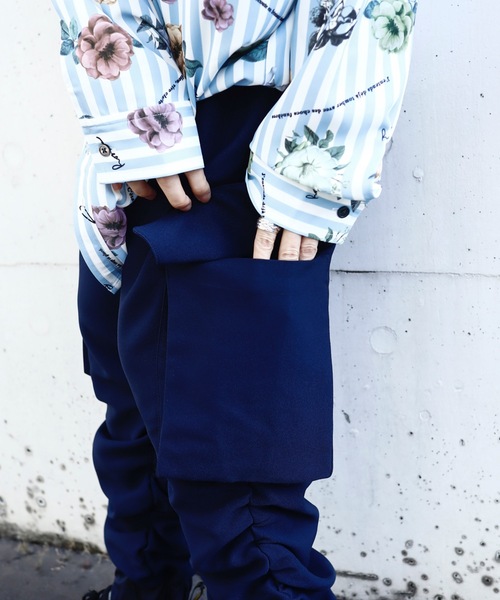 rovtski(ロフトスキー)の「SHARE ROOMSRIB ROOM PANT/シェアルーム リブルームパンツ(カーゴパンツ・レディース・ネイビー/ブルー・FREE)」の22枚目の写真