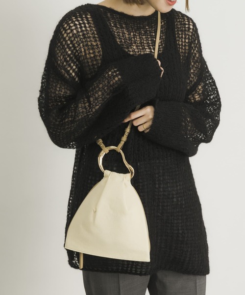 URBAN RESEARCH（アーバンリサーチ）の「LE VERNIS　リングミニショルダーM（ショルダーバッグ・レディース・ブラック/ベージュ/ブルー・-）」の3枚目の写真