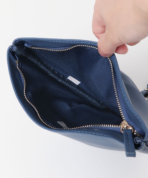 URBAN RESEARCH（アーバンリサーチ）の「LE VERNIS　リングミニショルダーM（ショルダーバッグ・レディース・ブラック/ベージュ/ブルー・-）」の17枚目の写真