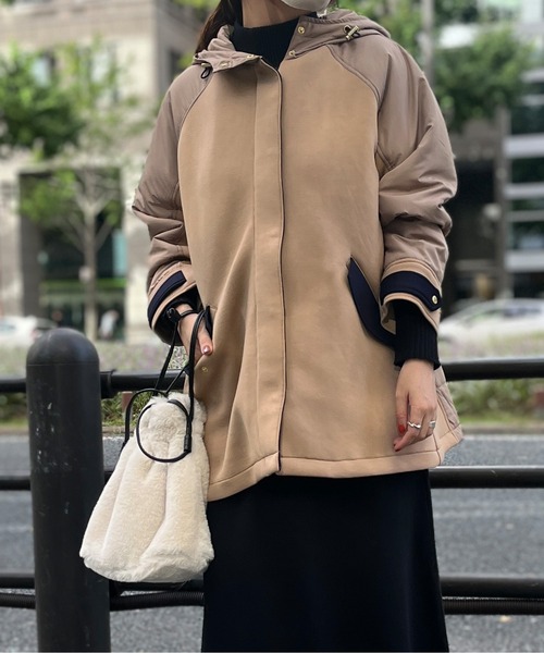 Chez toi(シェトワ)の「ウォッシャブル中綿×ダンボールフードジャケット(ダウンジャケット/コート・レディース・ブラック/ベージュ/アイボリー・FREE)」の15枚目の写真