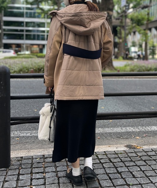 Chez toi(シェトワ)の「ウォッシャブル中綿×ダンボールフードジャケット(ダウンジャケット/コート・レディース・ブラック/ベージュ/アイボリー・FREE)」の11枚目の写真