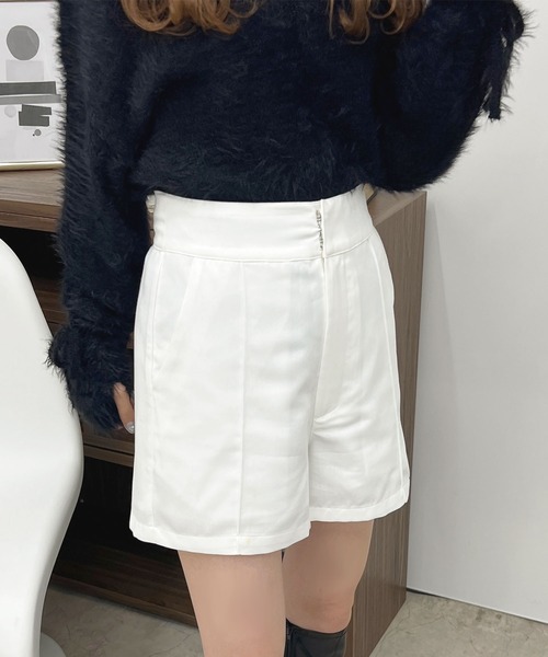 apres jour(アプレジュール)の「センターピンタックショートパンツ【ZOZOTOWN限定アイテム】(その他パンツ・レディース・ブラック/グレイッシュベージュ/オフホワイト・フリー/X-LARGE)」の19枚目の写真