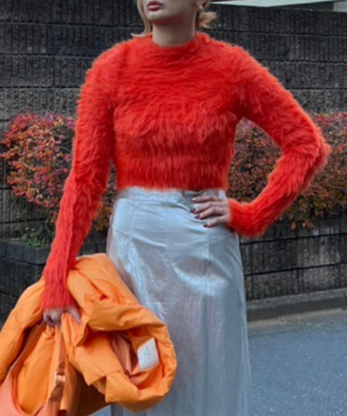 AMAIL（アマイル）の「Fuwa fuwa cropd knit（ニット/セーター・レディース・オレンジ/アイボリー/ブルー・FREE）」の3枚目の写真