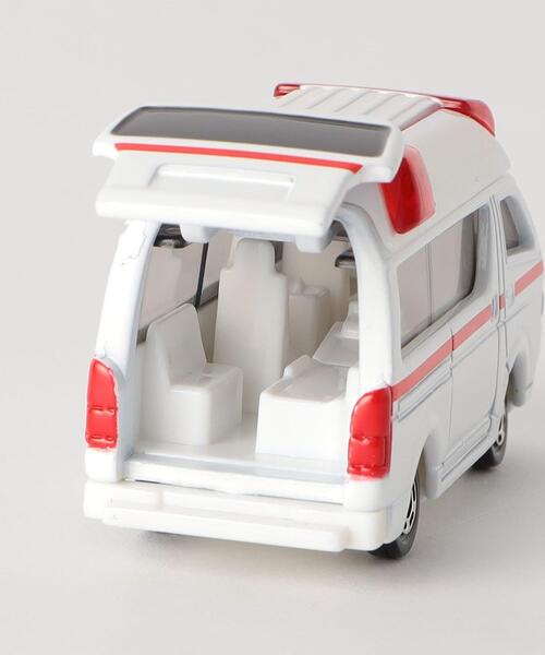 green label relaxing(グリーンレーベルリラクシング)の「<TOMICA> No.79 トヨタ ハイメディック救急車(おもちゃ・キッズ・ホワイト・FREE)」の7枚目の写真