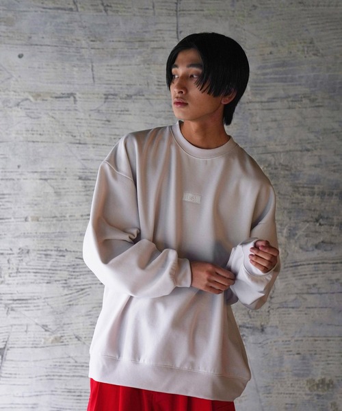 iisy（イージー）の「iisy / ワンポイントロゴ クルーネックスウェット（スウェット・メンズ・ブラック/ミント/マスタード/ピンク/ホワイト・S/M/L/XL）」の8枚目の写真