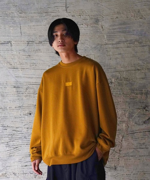 iisy（イージー）の「iisy / ワンポイントロゴ クルーネックスウェット（スウェット・メンズ・ブラック/ミント/マスタード/ピンク/ホワイト・S/M/L/XL）」の20枚目の写真