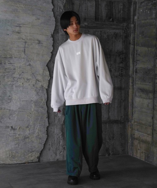 iisy（イージー）の「iisy / ワンポイントロゴ クルーネックスウェット（スウェット・メンズ・ブラック/ミント/マスタード/ピンク/ホワイト・S/M/L/XL）」の21枚目の写真