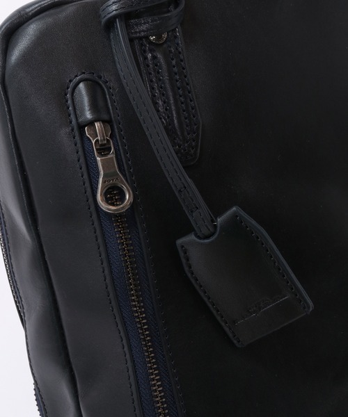CROWDED CLOSET(クラウデッドクローゼット)の「【JOYA(ジョヤ)】本革サドルレザー薄型リュック(バックパック/リュック・メンズ・ネイビー/ブラック・FREE)」の12枚目の写真