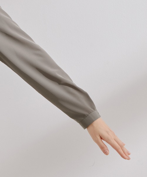 ROPE'(ロペ)の「デシン2WAYボウタイ/ノーカラーブラウス(ボウタイ取り外し可能)(シャツ/ブラウス・レディース・ホワイト/グレー・38)」の14枚目の写真