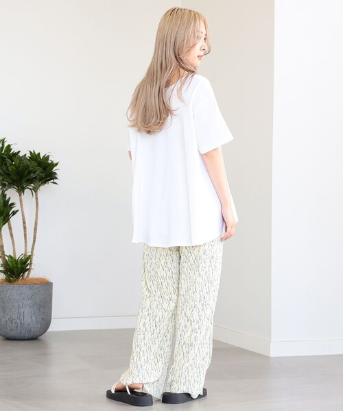 Ray BEAMS（レイビームス）の「Ray BEAMS / プリント プリーツ パンツ（その他パンツ・レディース・グリーン系その他2/オフホワイト・1/0）」の9枚目の写真