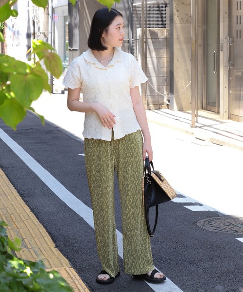 Ray BEAMS（レイビームス）の「Ray BEAMS / プリント プリーツ パンツ（その他パンツ・レディース・グリーン系その他2/オフホワイト・1/0）」の4枚目の写真