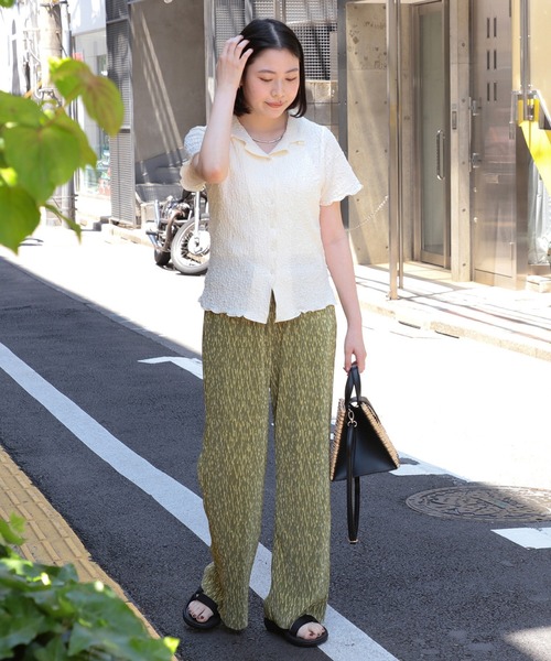 Ray BEAMS（レイビームス）の「Ray BEAMS / プリント プリーツ パンツ（その他パンツ・レディース・グリーン系その他2/オフホワイト・1/0）」の5枚目の写真
