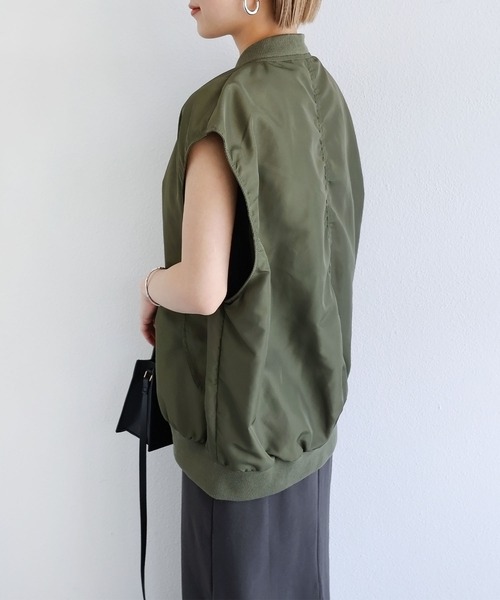 andme(アンドミー)の「MA-1ベスト(MA-1・レディース・アイボリー/カーキ/ブラック・F(M))」の10枚目の写真