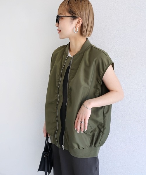andme(アンドミー)の「MA-1ベスト(MA-1・レディース・アイボリー/カーキ/ブラック・F(M))」の18枚目の写真