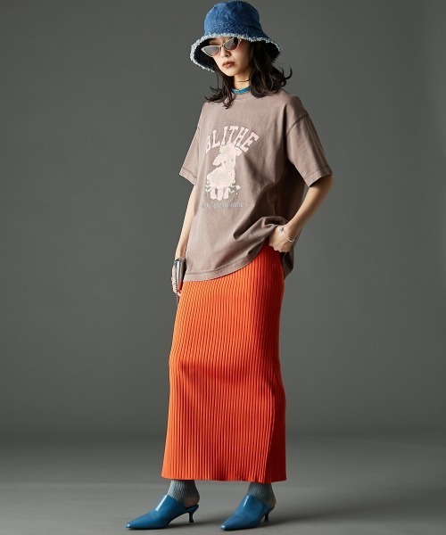 GEVS.（ジェイヴィス）の「ワイドリブロングニットタイトスカート ＜大きいサイズ有＞GEVS.（スカート・レディース・チャコール/ブルー/ピンク/グリーン/パープル/ブラック/レッド/オレンジ/イエロー・3L/5L/L/4L/LL/M）」の12枚目の写真