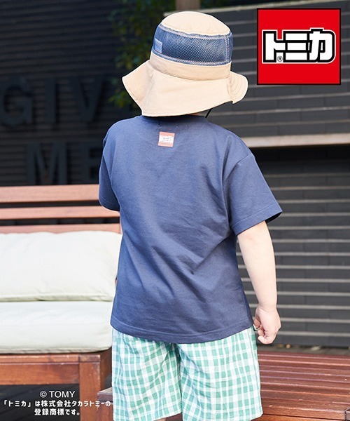 b・ROOM(ビールーム)の「【トミカ】TOMICAコレクションプリントTシャツ(Tシャツ/カットソー・キッズ・グレイッシュベージュ/ライトカーキ/ネイビー・100cm/110cm/120cm/130cm/140cm)」の15枚目の写真