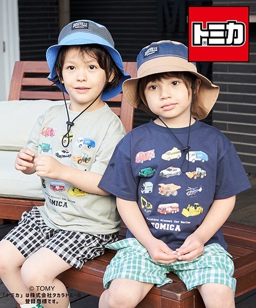 b・ROOM(ビールーム)の「【トミカ】TOMICAコレクションプリントTシャツ(Tシャツ/カットソー・キッズ・グレイッシュベージュ/ライトカーキ/ネイビー・100cm/110cm/120cm/130cm/140cm)」の18枚目の写真