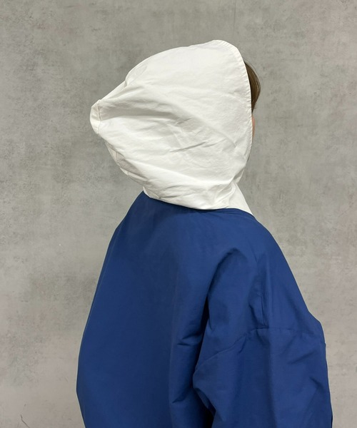 WHO'S WHO gallery（フーズフーギャラリー）の「チアロゴアノラックパーカー（マウンテンパーカー・レディース・アイボリー/ブルー・FREE）」の11枚目の写真