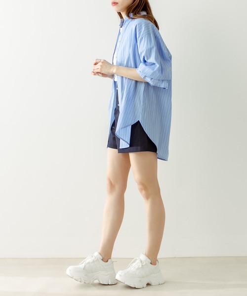 OLIVE des OLIVE(オリーブデオリーブ)の「すっきり美脚ショートパンツ(その他パンツ・レディース・ネイビー/オフホワイト・FREE)」の4枚目の写真