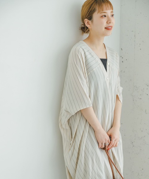 ITEMS URBANRESEARCH(アイテムズ アーバンリサーチ)の「ヨウリュウストライプチュニック(シャツ/ブラウス・レディース・チャコールグレー/ライトベージュ・FREE)」の12枚目の写真