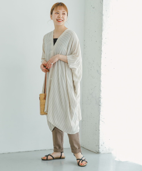 ITEMS URBANRESEARCH(アイテムズ アーバンリサーチ)の「ヨウリュウストライプチュニック(シャツ/ブラウス・レディース・チャコールグレー/ライトベージュ・FREE)」の16枚目の写真