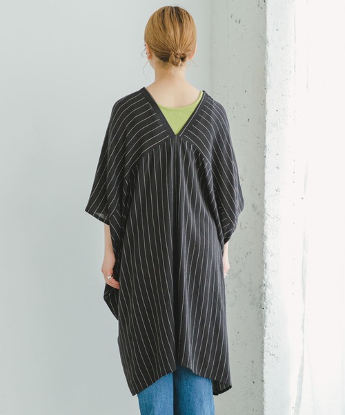 ITEMS URBANRESEARCH(アイテムズ アーバンリサーチ)の「ヨウリュウストライプチュニック(シャツ/ブラウス・レディース・チャコールグレー/ライトベージュ・FREE)」の21枚目の写真