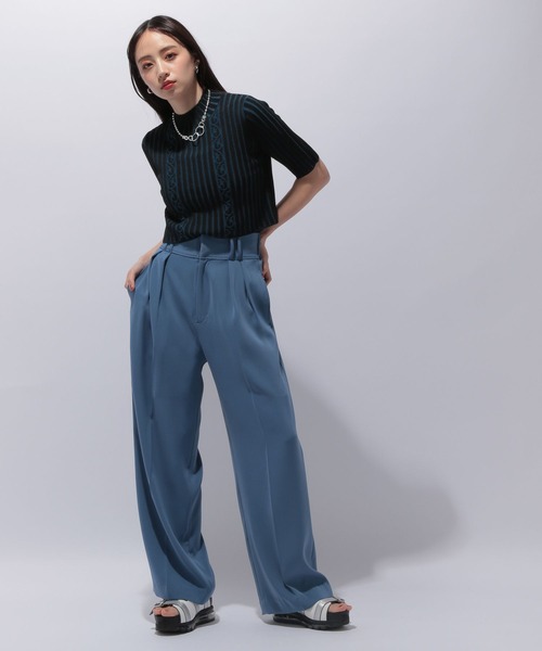 HARE(ハレ)の「クロップドガラハイネックニット(HARE)(ニット/セーター・レディース・ブラック/オレンジ・FREE)」の3枚目の写真