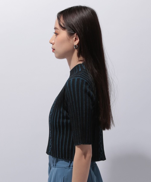 HARE(ハレ)の「クロップドガラハイネックニット(HARE)(ニット/セーター・レディース・ブラック/オレンジ・FREE)」の8枚目の写真