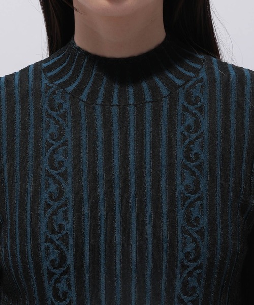 HARE(ハレ)の「クロップドガラハイネックニット(HARE)(ニット/セーター・レディース・ブラック/オレンジ・FREE)」の10枚目の写真