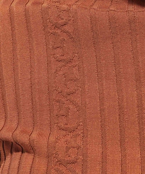 HARE(ハレ)の「クロップドガラハイネックニット(HARE)(ニット/セーター・レディース・ブラック/オレンジ・FREE)」の15枚目の写真